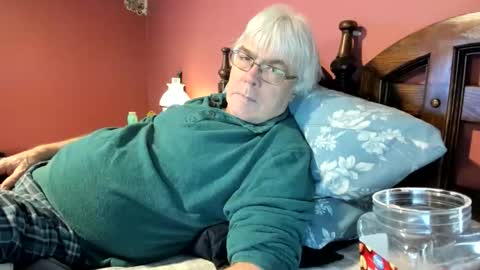 Snapshot of dug38 chatting on 02-15-26, 04:58 Doug online show from 02-15-26, 04:58