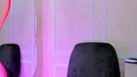 dulce__fiore07 online show from 12-20-25, 11:17