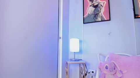 dulce__fiore07 online show from 02-18-26, 12:23