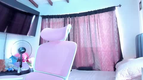 Dulce  online show from 01-07-25, 02:19