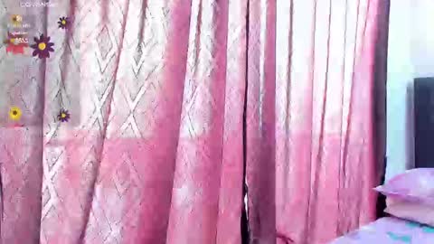 Dulce  online show from 02-19-25, 04:33