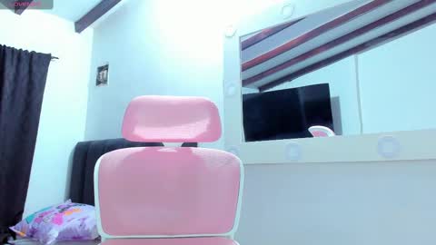 Dulce  online show from 02-23-25, 01:24