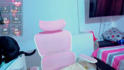 Dulce  online show from 03-10-25, 07:40