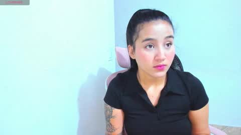 Dulce  online show from 10-10-25, 01:43