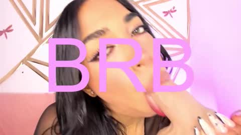 Snapshot of dulce_brown01 chatting on 11-25-25, 02:06 Dulce online show from 11-25-25, 02:06