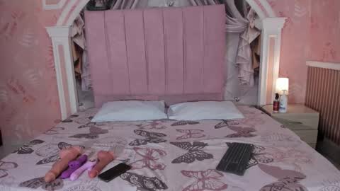 Dulce online show from 03-04-26, 12:11