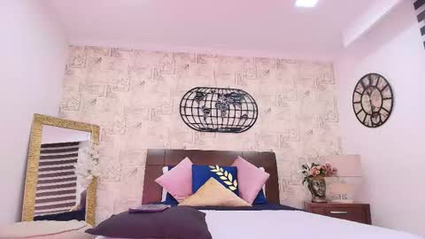 DULCE  online show from 11-18-25, 01:04