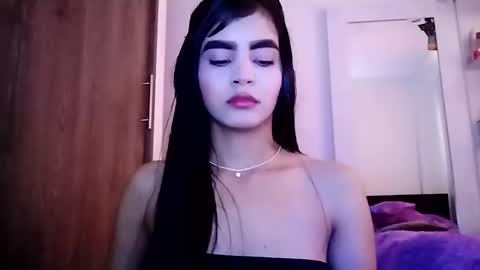 dulce_lucero online show from 12-15-24, 07:10