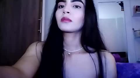 dulce_lucero online show from 12-17-24, 09:16