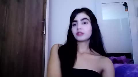 dulce_lucero online show from 12-19-24, 06:56