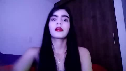 dulce_lucero online show from 01-04-25, 06:40