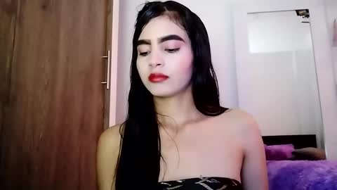 dulce_lucero online show from 02-04-25, 04:39