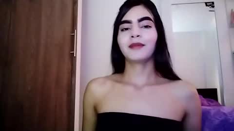 dulce_lucero online show from 02-14-25, 03:58