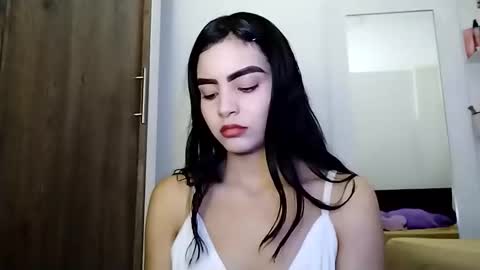 dulce_lucero online show from 10-11-25, 07:34