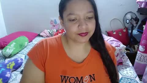 Snapshot of dulce_mmaria chatting on 09-30-25, 02:44 dulce online show from 09-30-25, 02:44