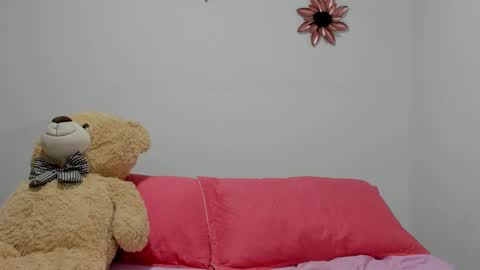Dulce  online show from 12-05-24, 04:44