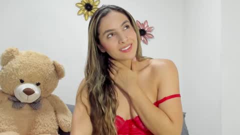 Dulce  online show from 01-24-25, 03:11