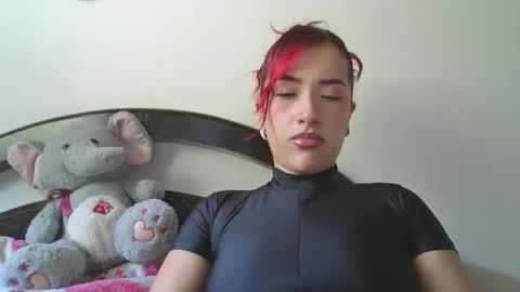 dulce_xiara online show from 04-04-26, 06:38