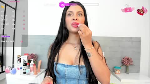 Dulce online show from 12-28-24, 03:26