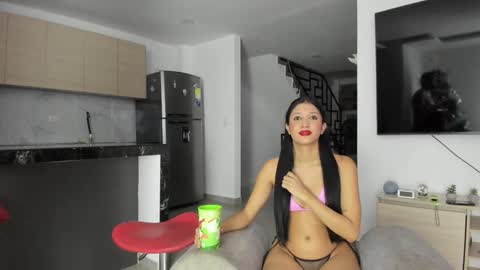 Snapshot of dulceromance chatting on 12-16-24, 06:32 Jlozada05 online show from 12-16-24, 06:32