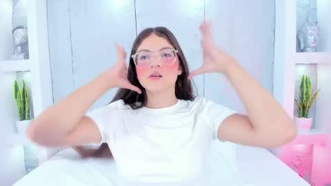 dulcevela online show from 10-24-25, 10:39