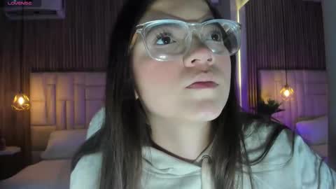 dulcevela online show from 11-11-25, 05:02