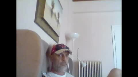 Snapshot of dumaeros77 chatting on 12-19-24, 07:40 Duma online show from 12-19-24, 07:40
