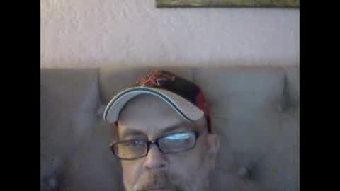 Snapshot of dumaeros77 chatting on 12-26-24, 03:42 Duma online show from 12-26-24, 03:42