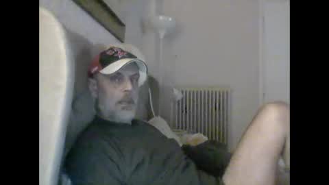 Snapshot of dumaeros77 chatting on 12-26-24, 07:27 Duma online show from 12-26-24, 07:27