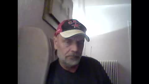 Snapshot of dumaeros77 chatting on 12-30-24, 04:42 Duma online show from 12-30-24, 04:42