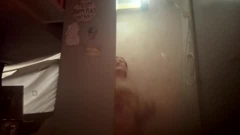 Snapshot of dumbgirl5150 chatting on 09-13-25, 12:32 dumbgirl5150 online show from 09-13-25, 12:32