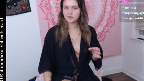 Snapshot of dumlala chatting on 10-05-25, 03:16 the only advantage you have over me is that u can kiss my ass and i cant  online show from 10-05-25, 03:16