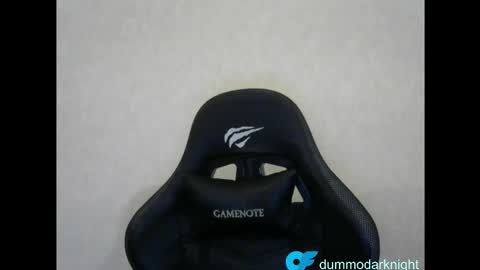 Snapshot of dummodarknight chatting on 11-04-25, 05:12 The Dark Knight online show from 11-04-25, 05:12