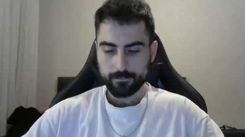 Snapshot of dummodarknight chatting on 11-11-25, 04:29 The Dark Knight online show from 11-11-25, 04:29