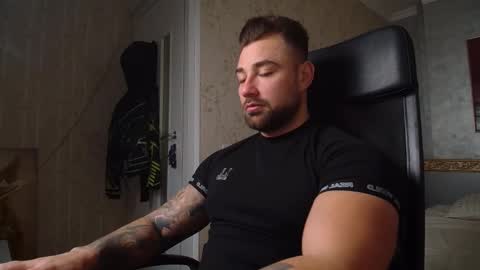 DuncanStone online show from 01-04-25, 01:10