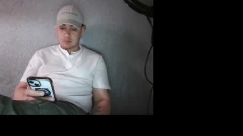 duocaliente310037 online show from 03-08-26, 12:53