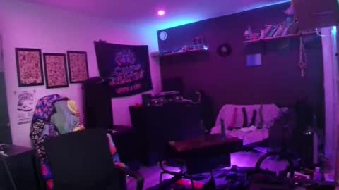 Snapshot of durfmanx chatting on 11-29-25, 07:22 durfmanX online show from 11-29-25, 07:22