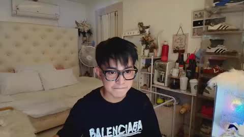 Snapshot of dustin_lukehot chatting on 01-15-26, 10:42 dustin online show from 01-15-26, 10:42