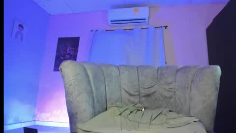 Dustin online show from 10-10-25, 07:24