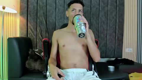 dustinandjordan online show from 11-27-25, 04:14