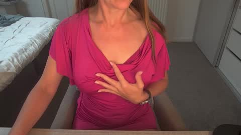 Snapshot of dutchamber chatting on 10-13-25, 07:19 Ambertje040 online show from 10-13-25, 07:19