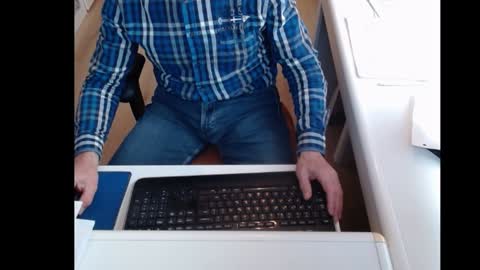 Snapshot of dutchpornking2 chatting on 01-03-25, 11:35 dutchpornking2 online show from 01-03-25, 11:35