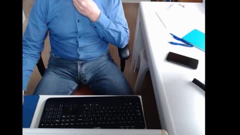 Snapshot of dutchpornking2 chatting on 10-29-25, 08:38 dutchpornking2 online show from 10-29-25, 08:38