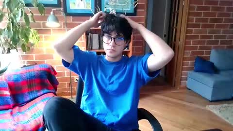 Snapshot of duvetboys chatting on 01-27-25, 07:35 duvetboys online show from 01-27-25, 07:35