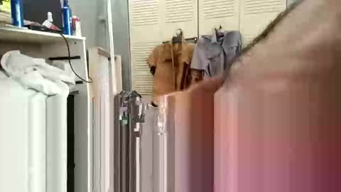 dvsshoes12 online show from 10-10-25, 09:36