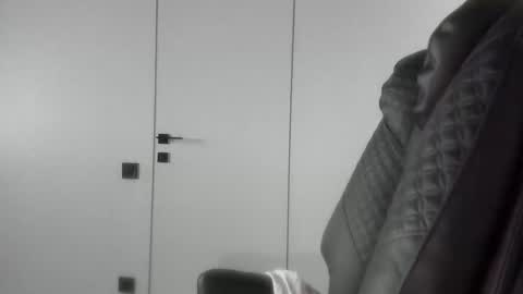 Dya online show from 10-26-25, 10:32