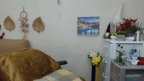 Dyanne online show from 02-12-25, 07:35