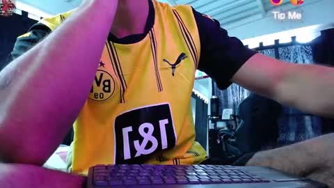 Dylan 3 online show from 12-21-25, 06:59