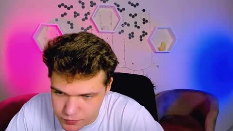 Snapshot of dylan_bold chatting on 11-11-25, 09:53 dylan_bold online show from 11-11-25, 09:53