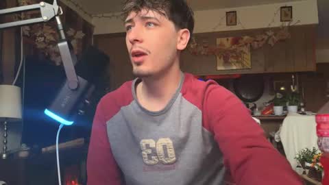 Dylan Daniel 7.8 online show from 12-01-25, 03:17